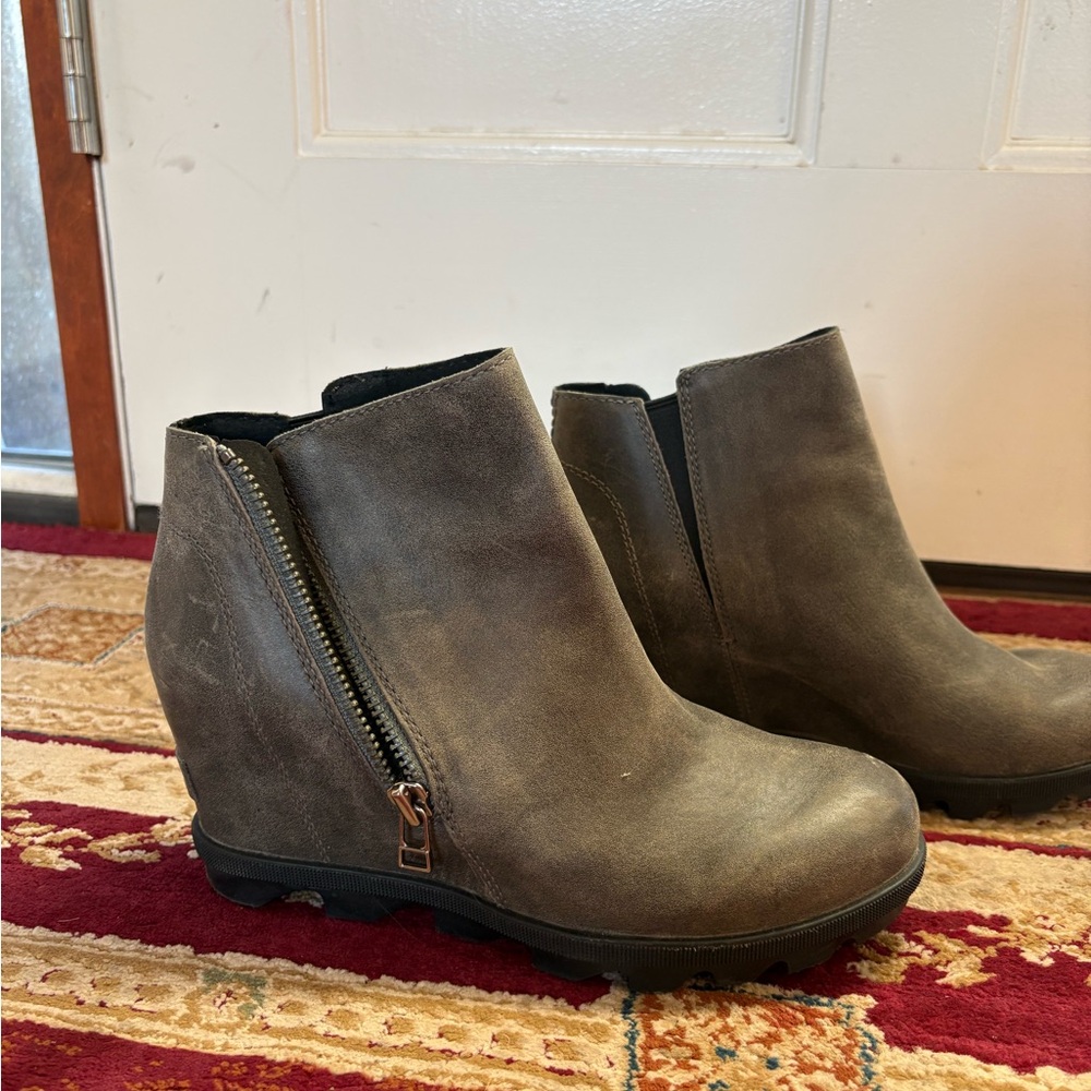 Sorel Gray Wedge Ankle Booties